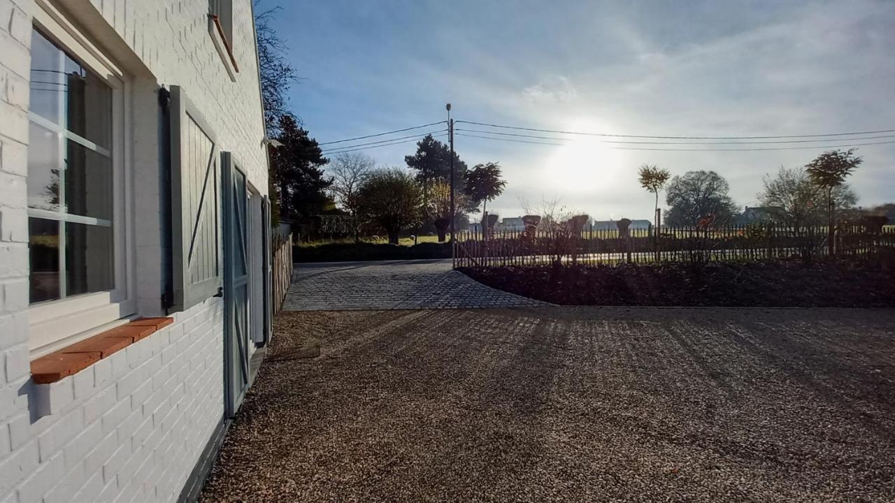 Chambres D'Hotes - Au Clos D'Amande Lasne Exterior foto